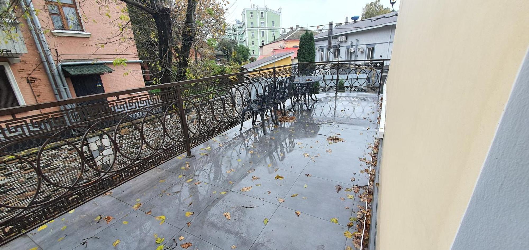 Centralnyi Hotel ポルタヴァ エクステリア 写真