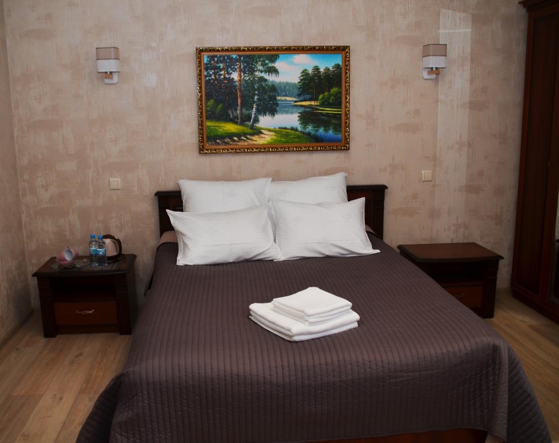 Centralnyi Hotel ポルタヴァ エクステリア 写真