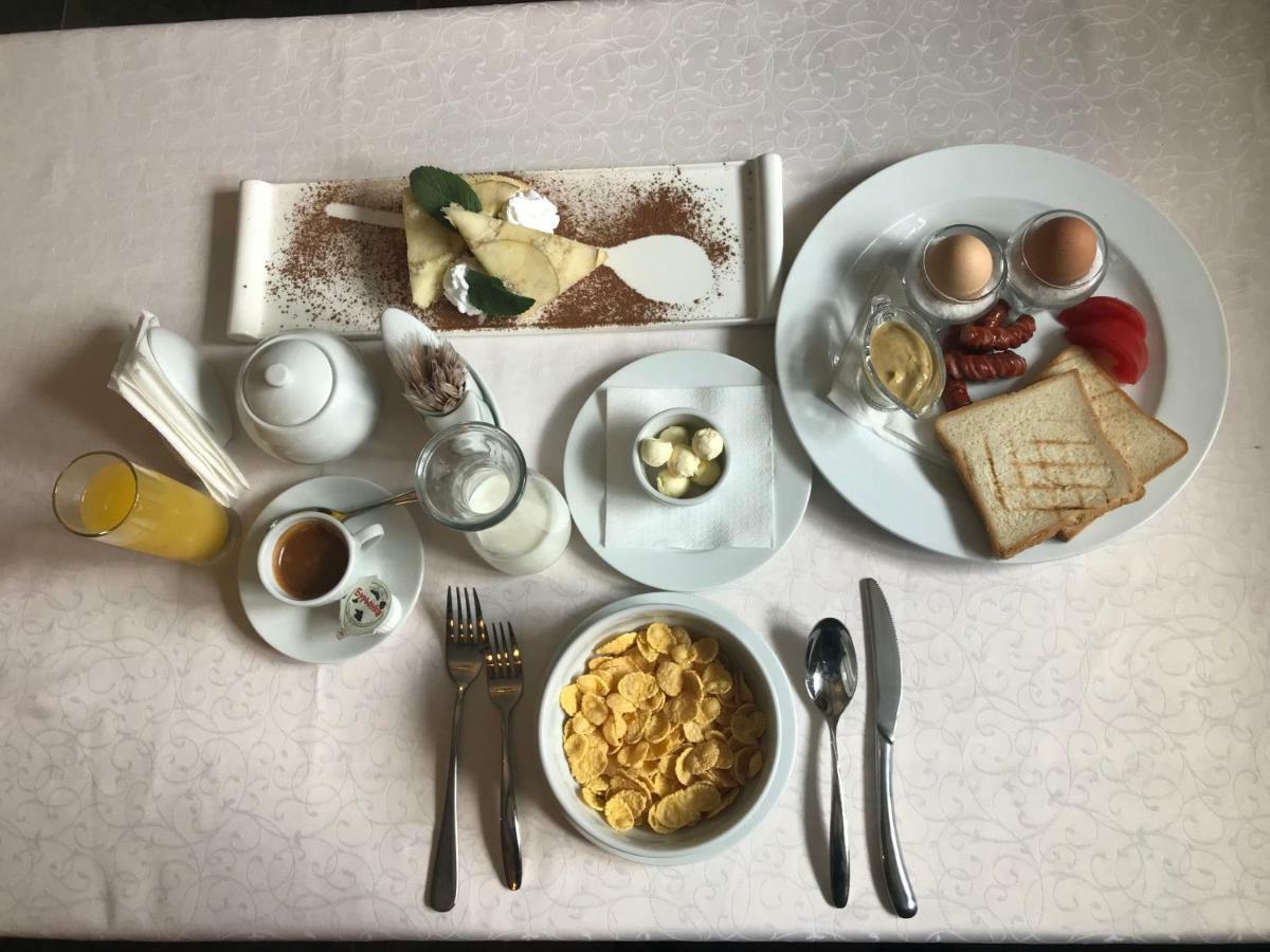 Centralnyi Hotel ポルタヴァ エクステリア 写真